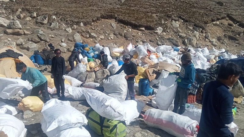 Garbage from Mount Everest This Season